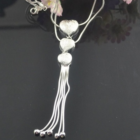 925 Silver Triple Heart-design Necklace Pendant - Picture 4 of 5